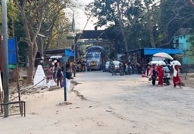 सर्वसाधारणलाई सय रुपैयाँको नियममा सास्ती, तस्करलाई भने ‘सेटिङ’मा उन्मुक्ति