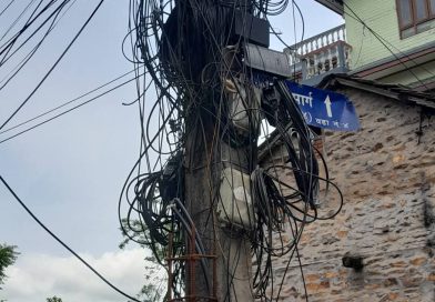 व्यवस्थित हुन सकेनन् तार र सडक: सामाजिक अभियान्ता भाग्यशाली ढुङ्गानाको ध्यानाकर्षण